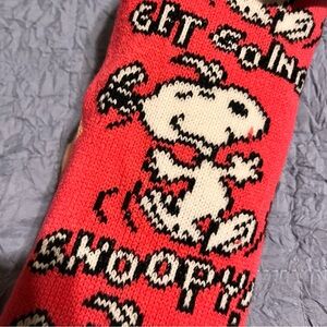 NWT Peanuts Snoopy Sherpa Lined slipper Socks pink and peach colored one size